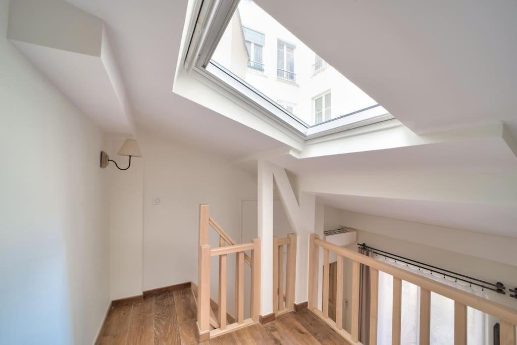 Superbe Maisonnette Neuve Au Coeur De Paris Exterior photo